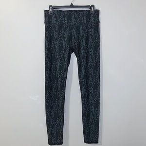 Fabletics black winding vine leggings